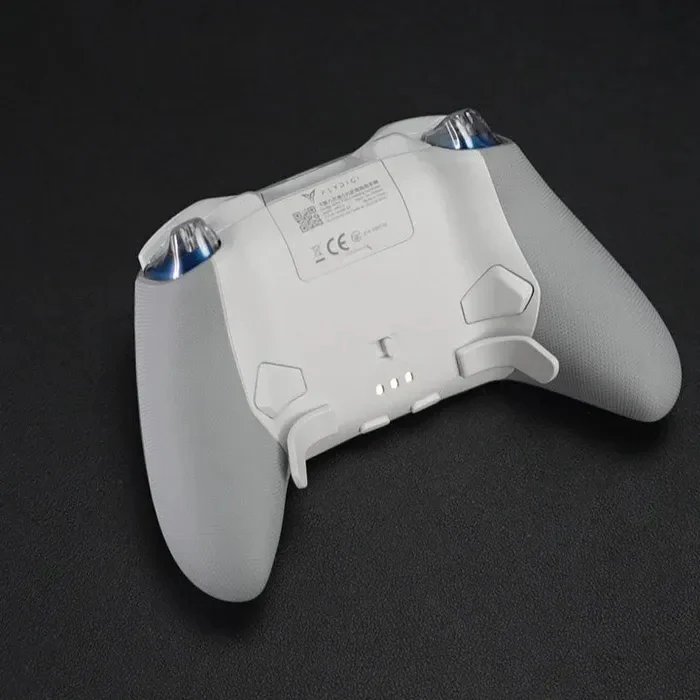 FLYDIGI APEX 5 Controller - Image 4